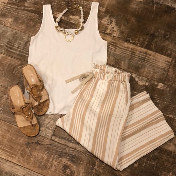 Pants - EUC CHICOS Sz (Runs big fits like a 6/8) says 00